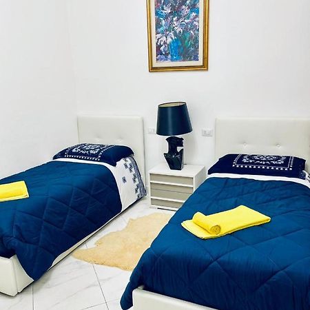 Вилла Casa Dei Fiori Сомма-Ломбардо Экстерьер фото